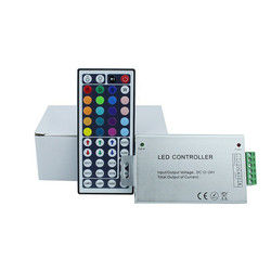 44 핵심 RGB가 RGB 스트립 라이트를 위해 제어기에게 12A 24A를 보내게 했다는 알루미늄 케이스