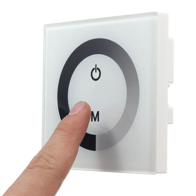 벽은 단색 스트립 라이트를 위한 12V 24V led 라이트닝 조광 스위치를 탑재했습니다